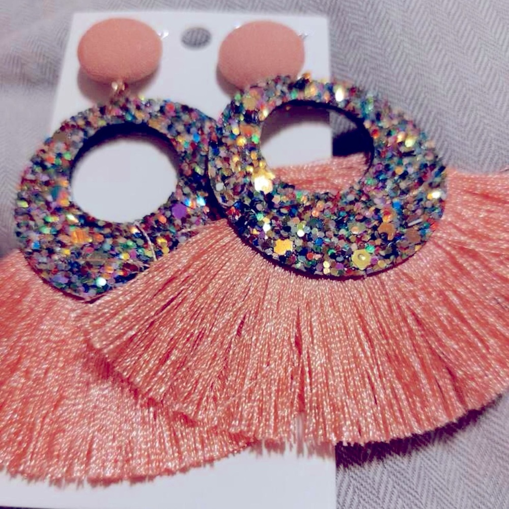 NWT Boutique Boho Dazzling Tassel Fringe Pink Dramatic Statement Earrings